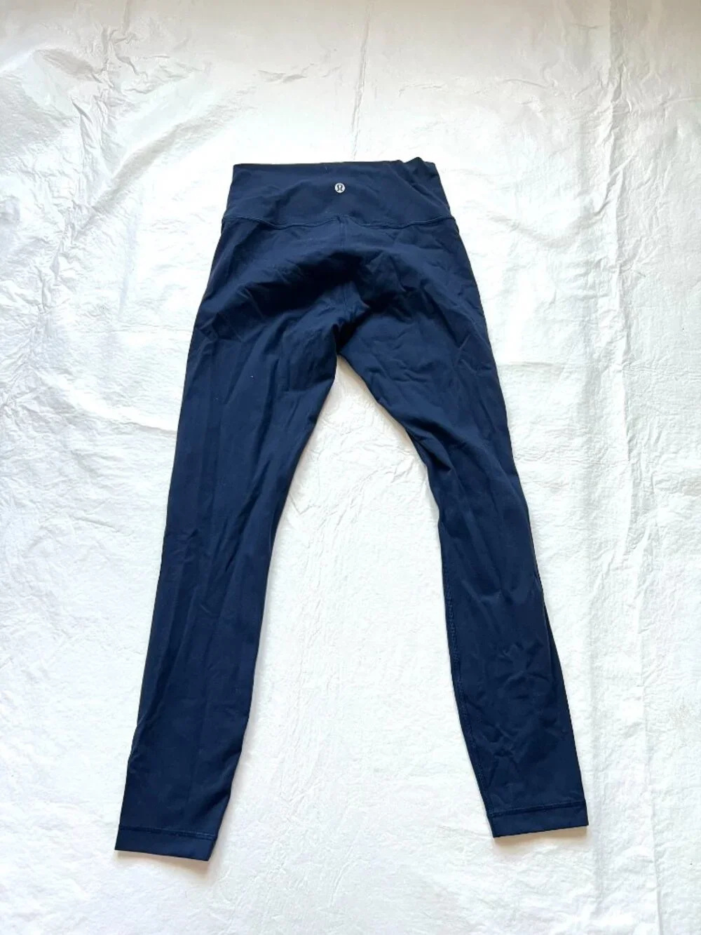 Lululemon leggings High-Rise size 6 navy blue solid pull on cropped ankle